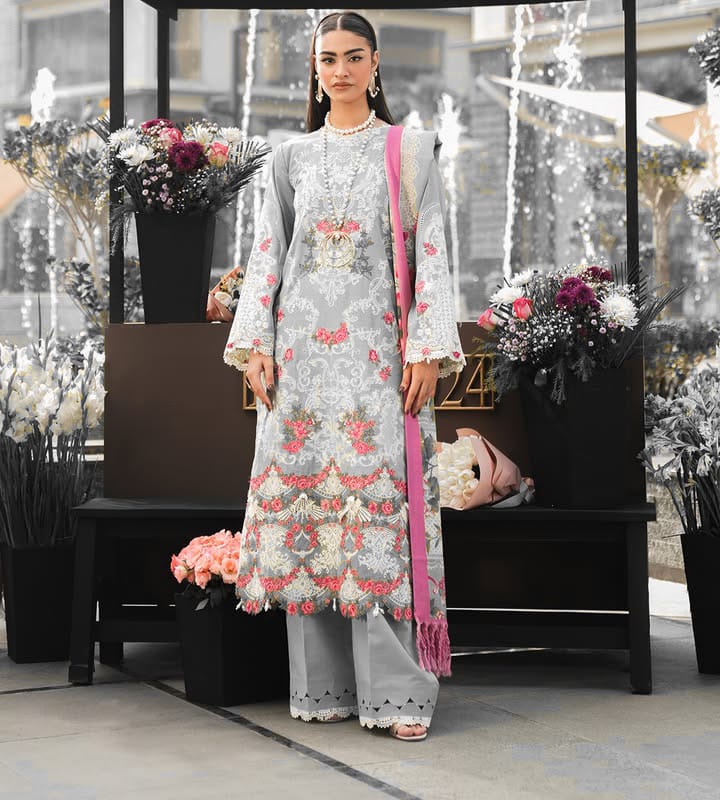 Fully Heavy Embroidered Lawn Chickenkari Suit