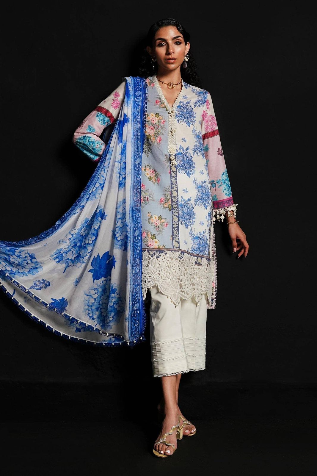 SANA SAFINAZ MUZZLIN LAWN COLLECTION